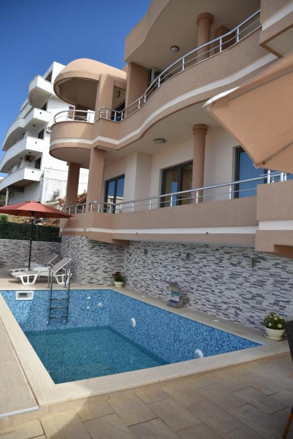 Guest House Evropa 2 Ulcinj Buitenkant foto