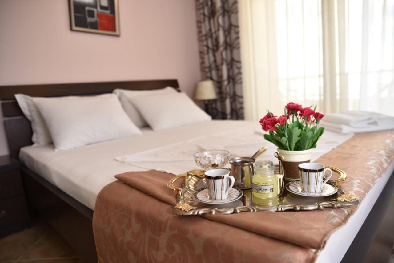 Guest House Evropa 2 Ulcinj Buitenkant foto
