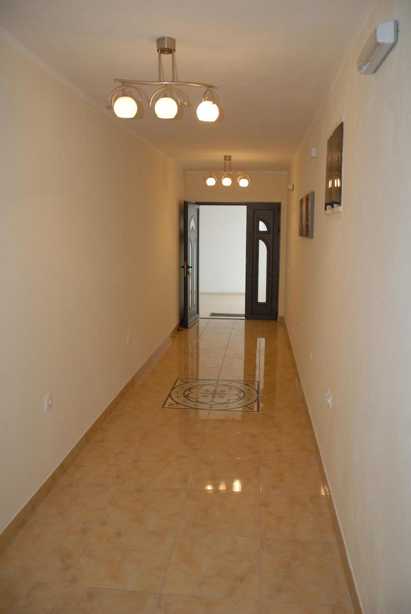 Guest House Evropa 2 Ulcinj Buitenkant foto