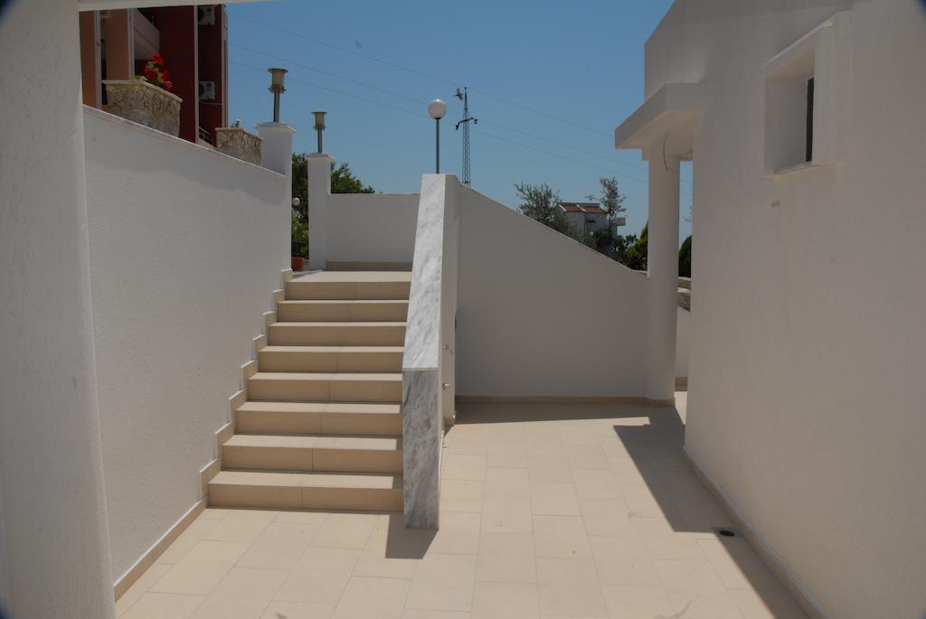 Guest House Evropa 2 Ulcinj Buitenkant foto
