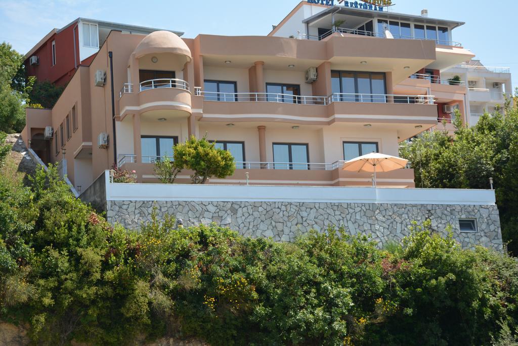 Guest House Evropa 2 Ulcinj Buitenkant foto