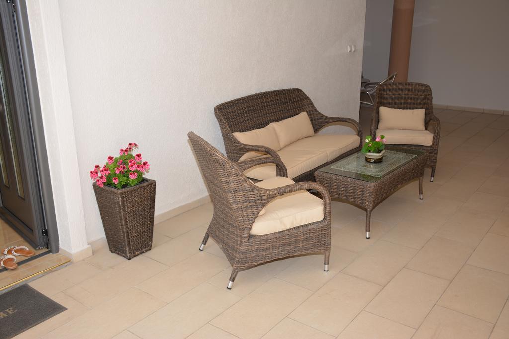 Guest House Evropa 2 Ulcinj Buitenkant foto