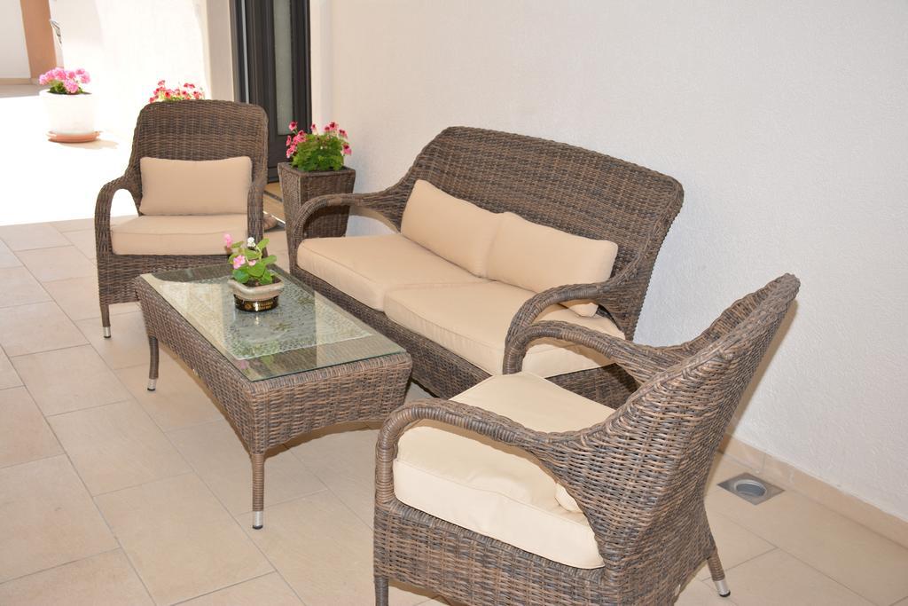 Guest House Evropa 2 Ulcinj Buitenkant foto